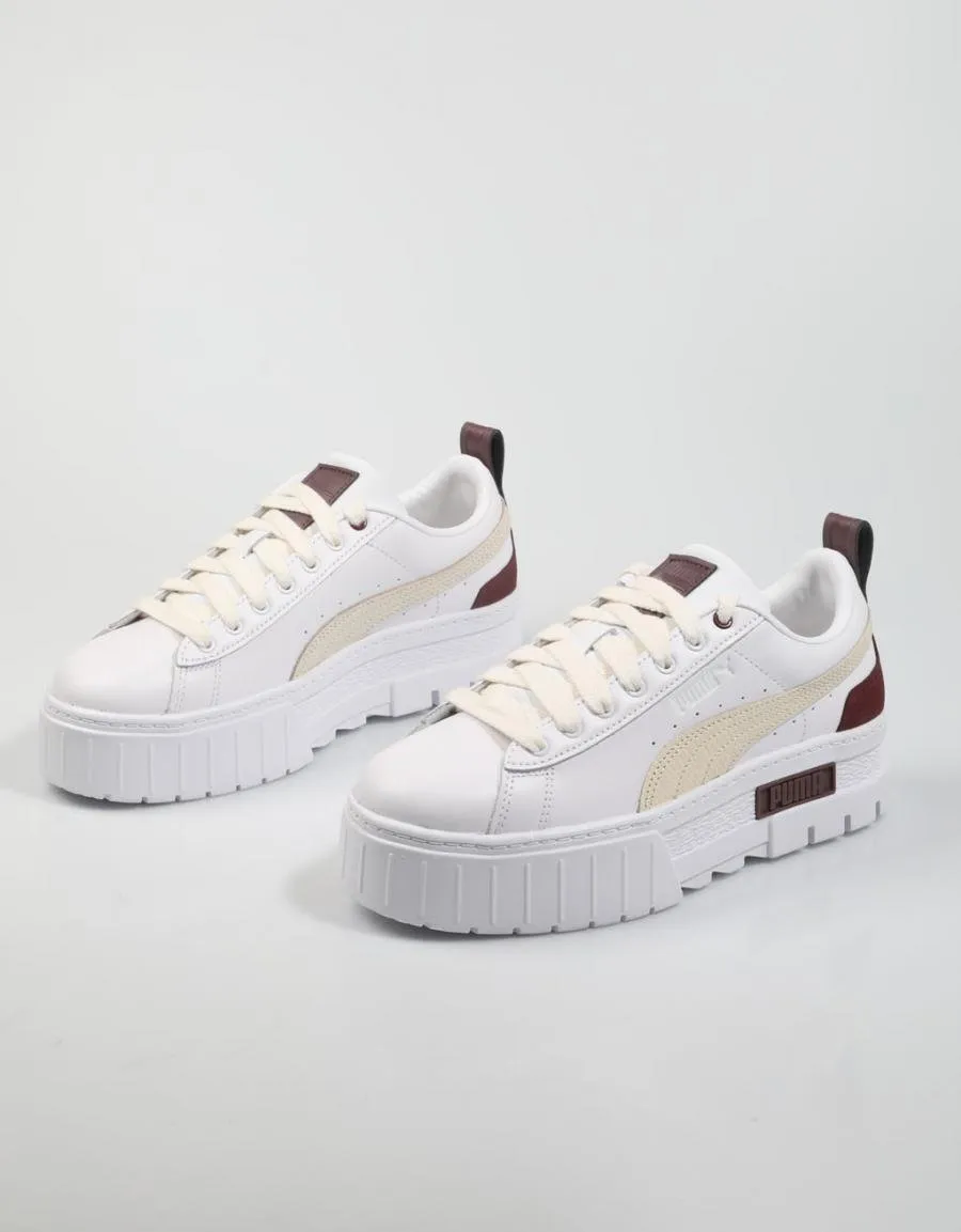  baskets PUMA Mayze Luxe en Blanc 80728