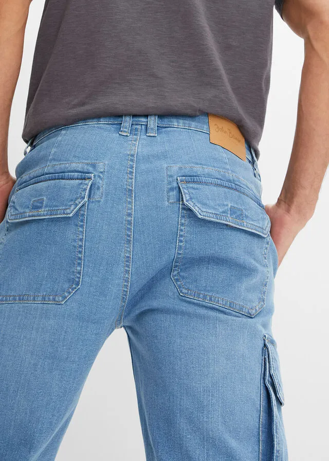 Bermudas vaqueras elásticas de corte cómodo y regular azul claro denim