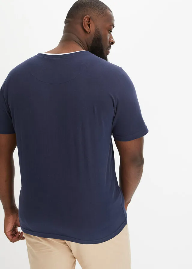 Camiseta con cuello henley Azul marino-blanco