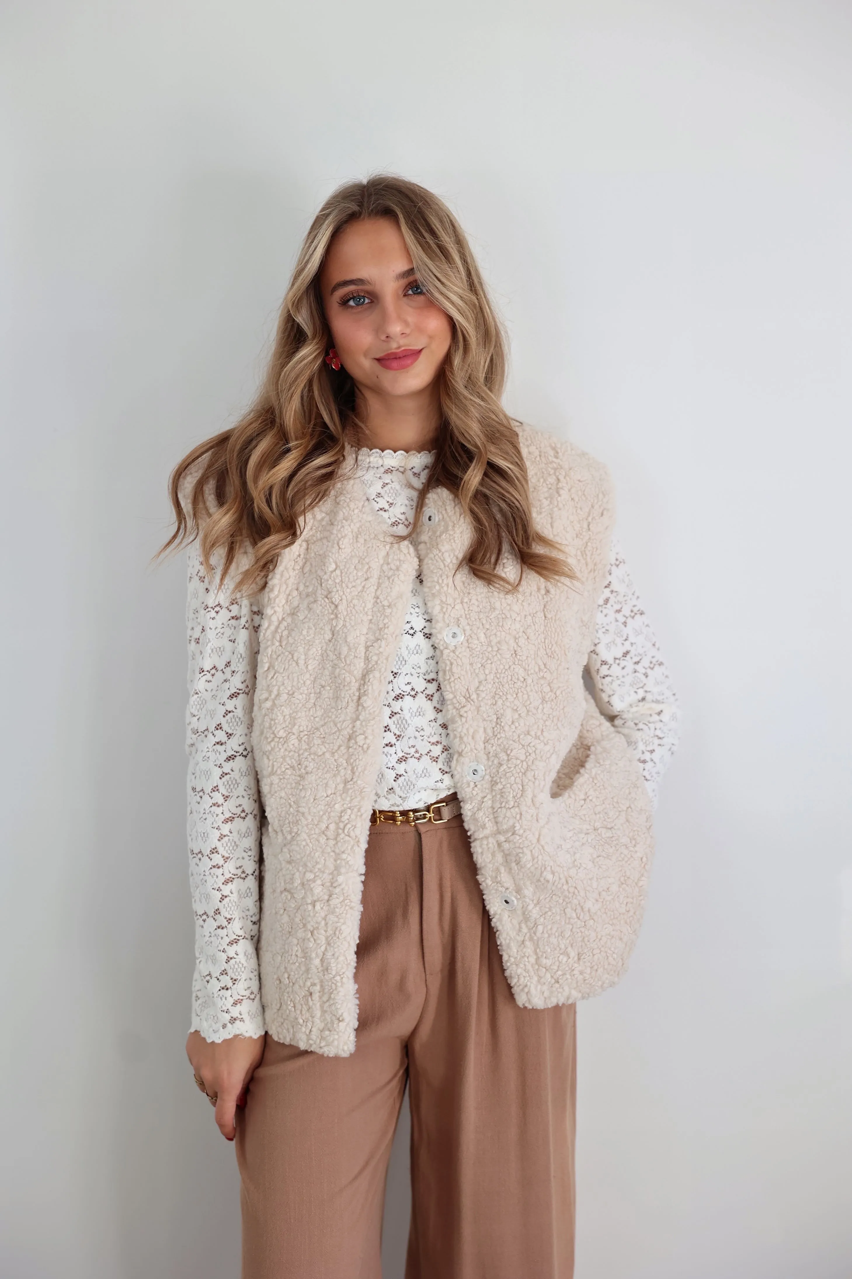 CHAQUETA SIN MANGAS ELMA - BEIGE