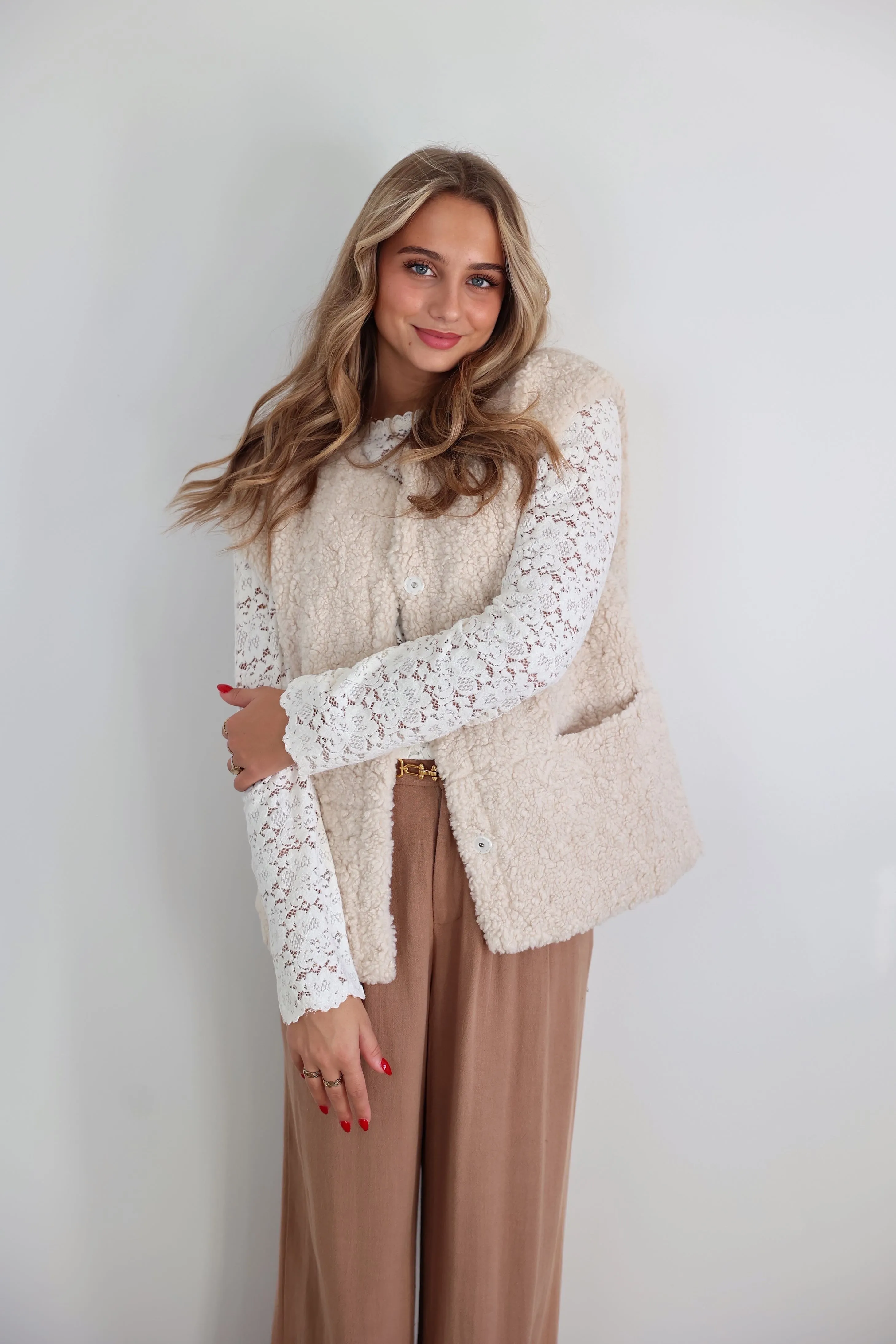 CHAQUETA SIN MANGAS ELMA - BEIGE