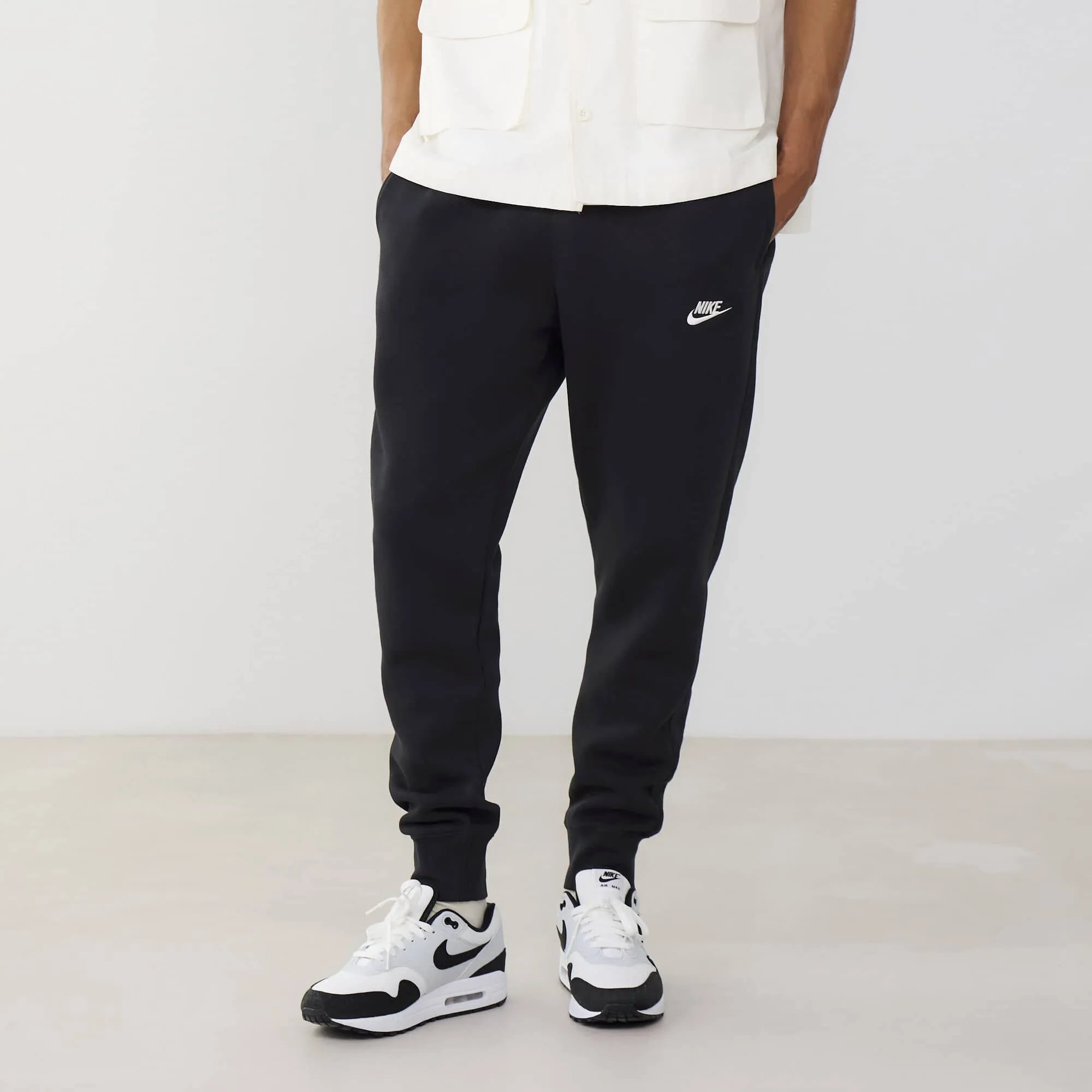 NIKE PANTALÓN JOGGER CLUB