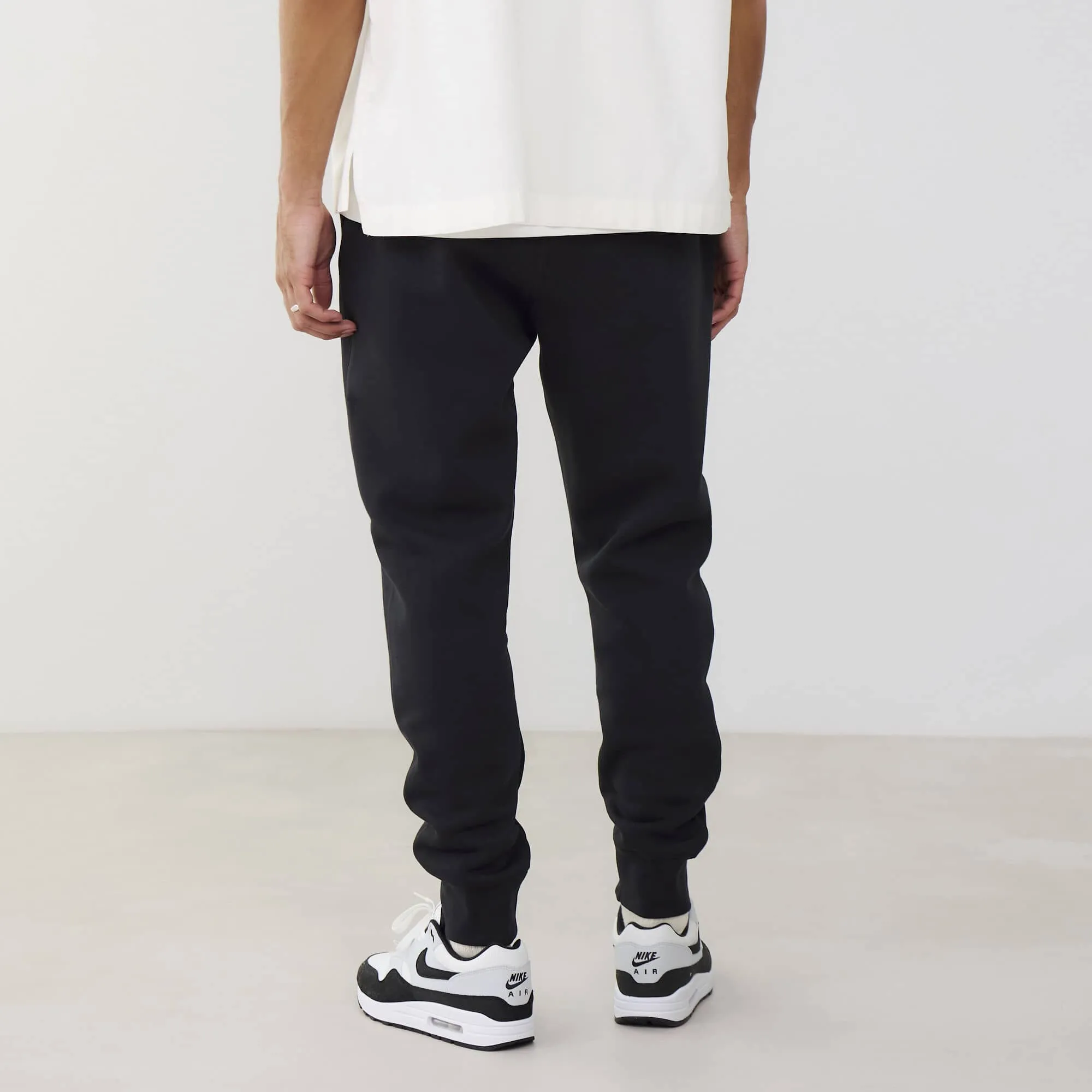 NIKE PANTALÓN JOGGER CLUB