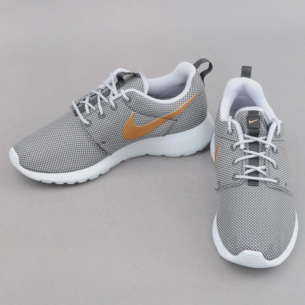 Nike WMNS Roshe One