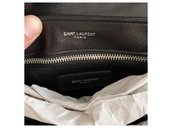 Saint Laurent Juguete loulou Negro 